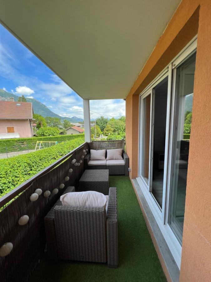 בונוויל Appartement Entre Lacs, Montagnes Et Stations De Ski מראה חיצוני תמונה