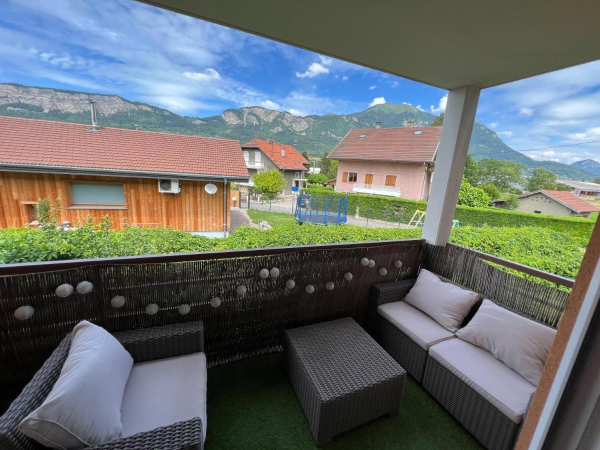 בונוויל Appartement Entre Lacs, Montagnes Et Stations De Ski מראה חיצוני תמונה